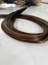 Load image into Gallery viewer, Bree Hybrid Weft in a low angle product detail view
