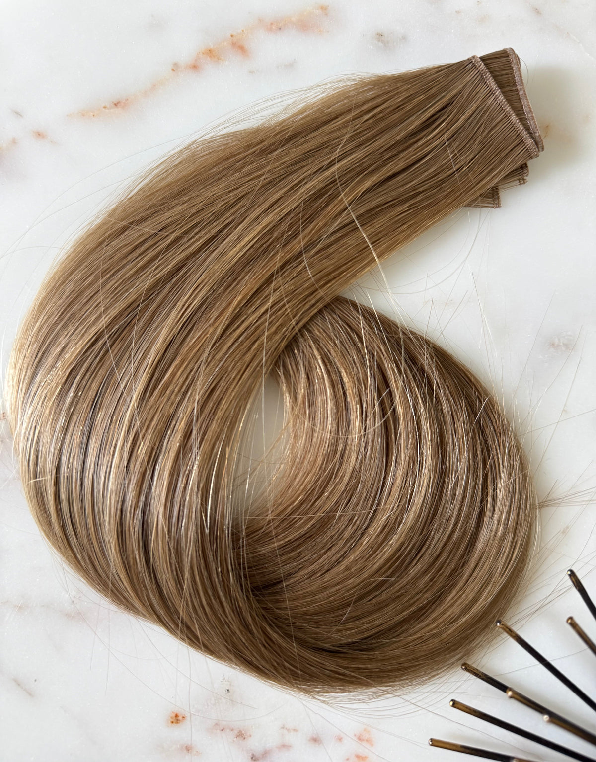 Chai hybrid weft in a dirty blonde shade, full product view