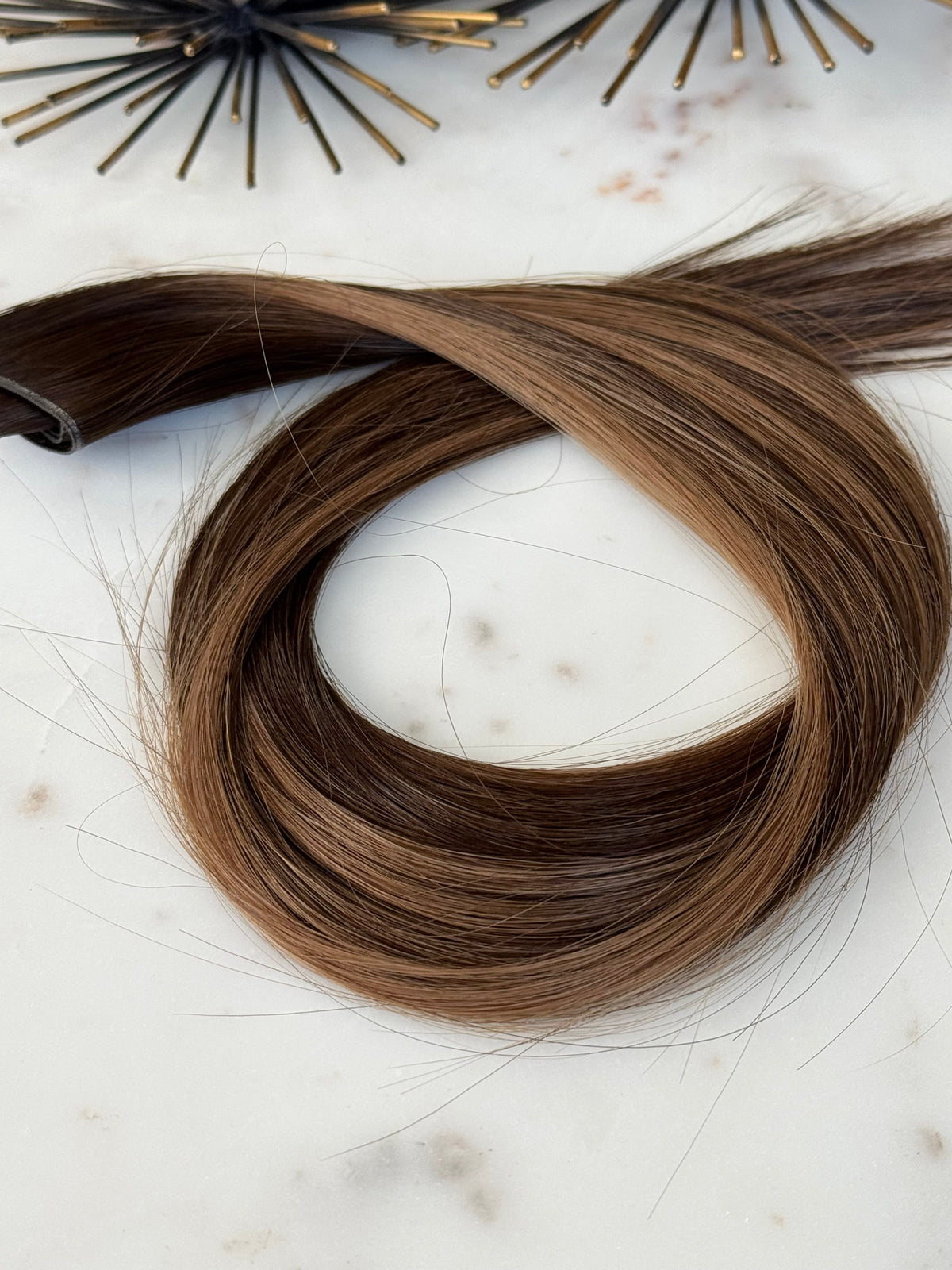 Jodie 22-inch hybrid weft hair extensions in a centered full view