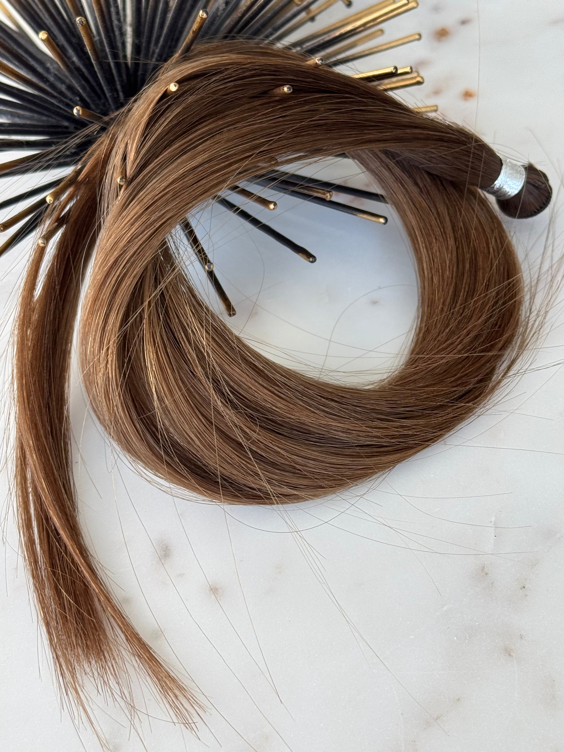 Close-up of the color and texture of the Megan 20-inch hand-tied weft